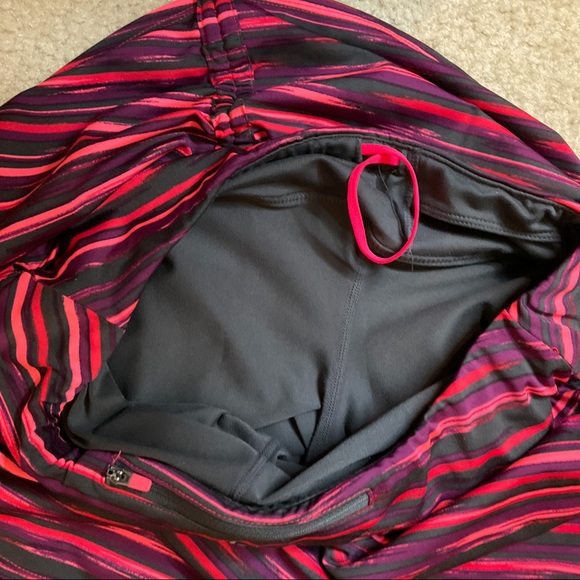 ATHLETA Painted Cuteness 2 in 1 Skirted Capri S - Picture 10 of 11